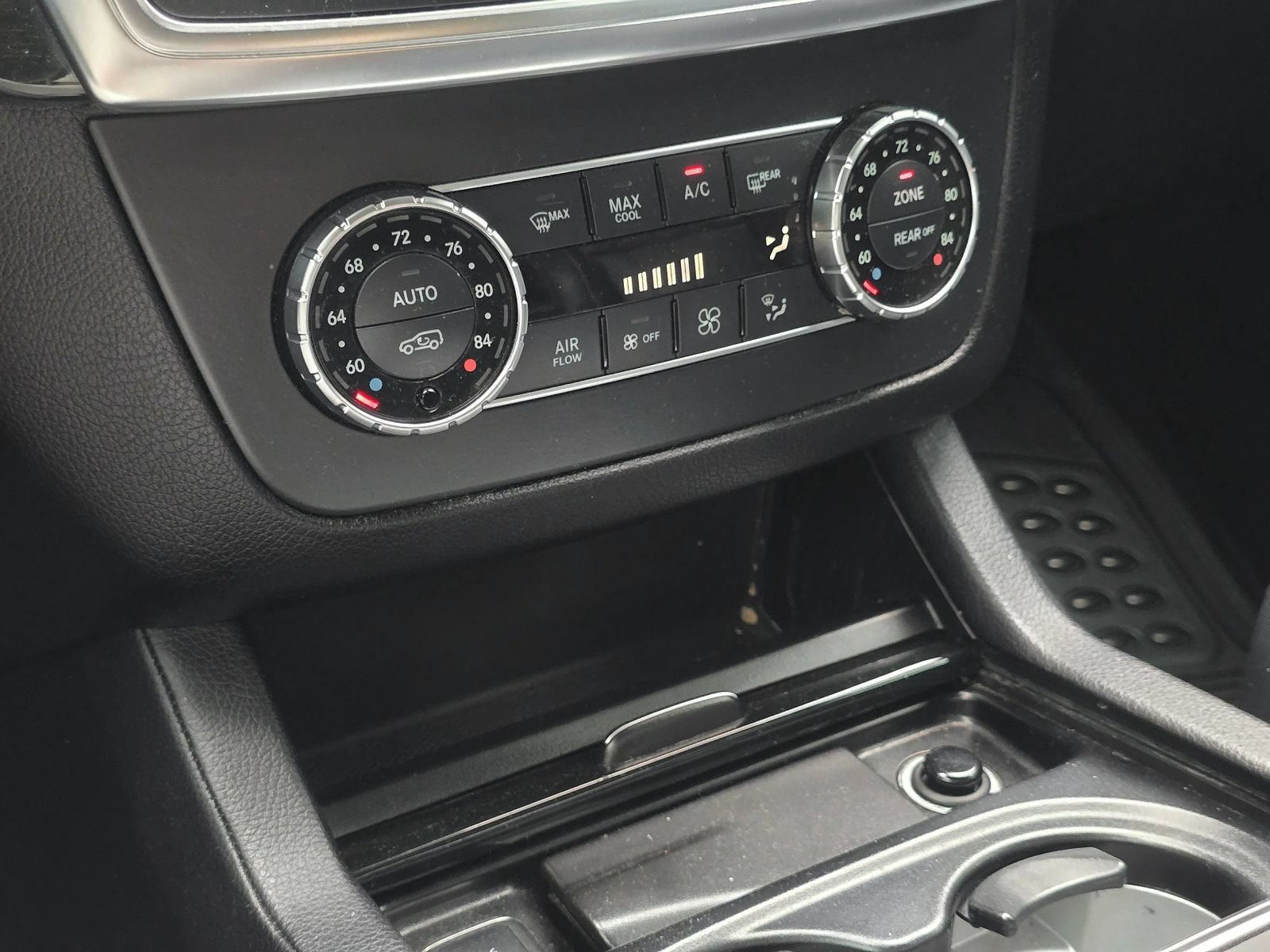 Used 2016 Mercedes-Benz GL 450 4MATIC image 45
