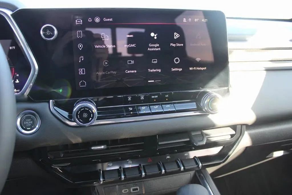 New 2026 GMC Canyon Elevation w/ LPO, Black Badging Package image 30