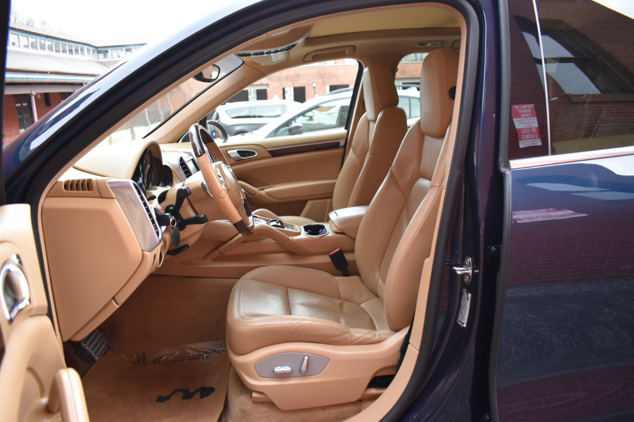 Used 2014 Porsche Cayenne S AWD/4WD image 12