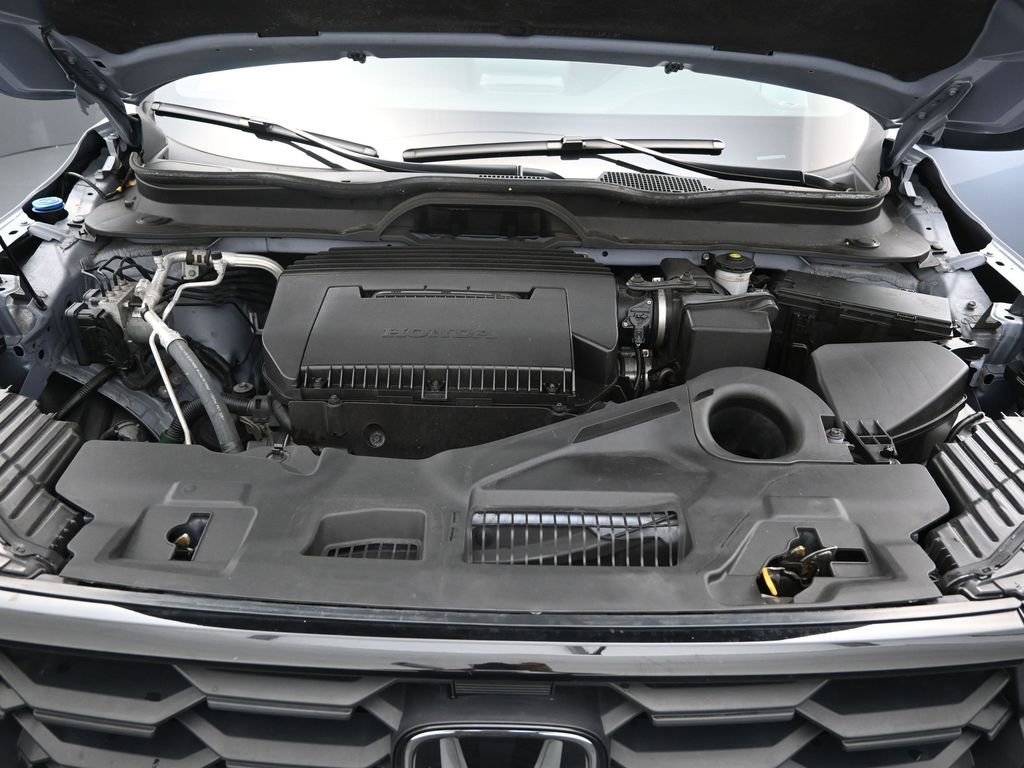 Used 2023 Honda Pilot Sport image 12