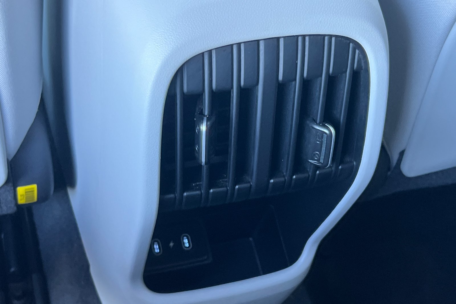 Used 2024 Hyundai Kona SEL AWD/4WD image 14