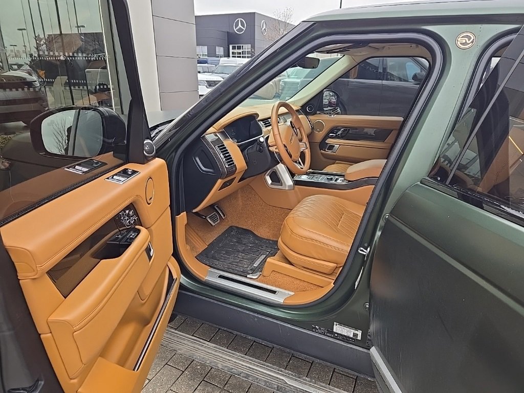 Used 2021 Land Rover Range Rover LWB SV Autobiography image 16