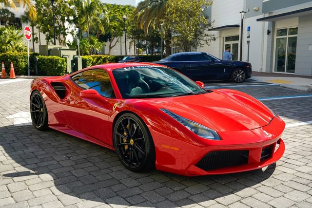 Used 2018 Ferrari 488 GTB image 38