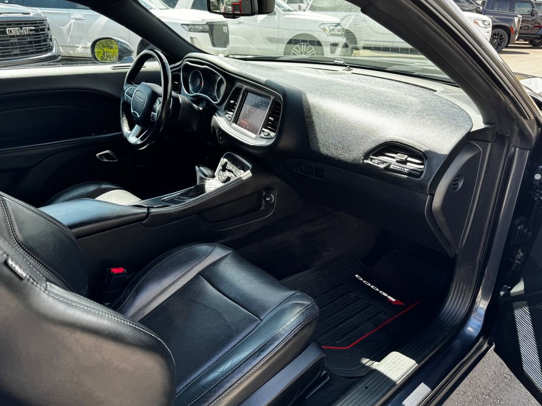 Used 2018 Dodge Challenger GT AWD/4WD image 26
