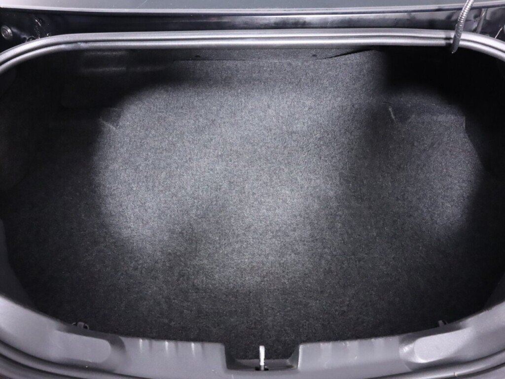Used 2015 Chevrolet Camaro LT RWD image 29