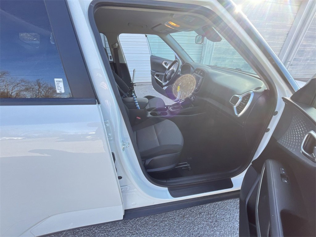 Used 2024 Kia Soul LX w/ Option Group 015 image 23