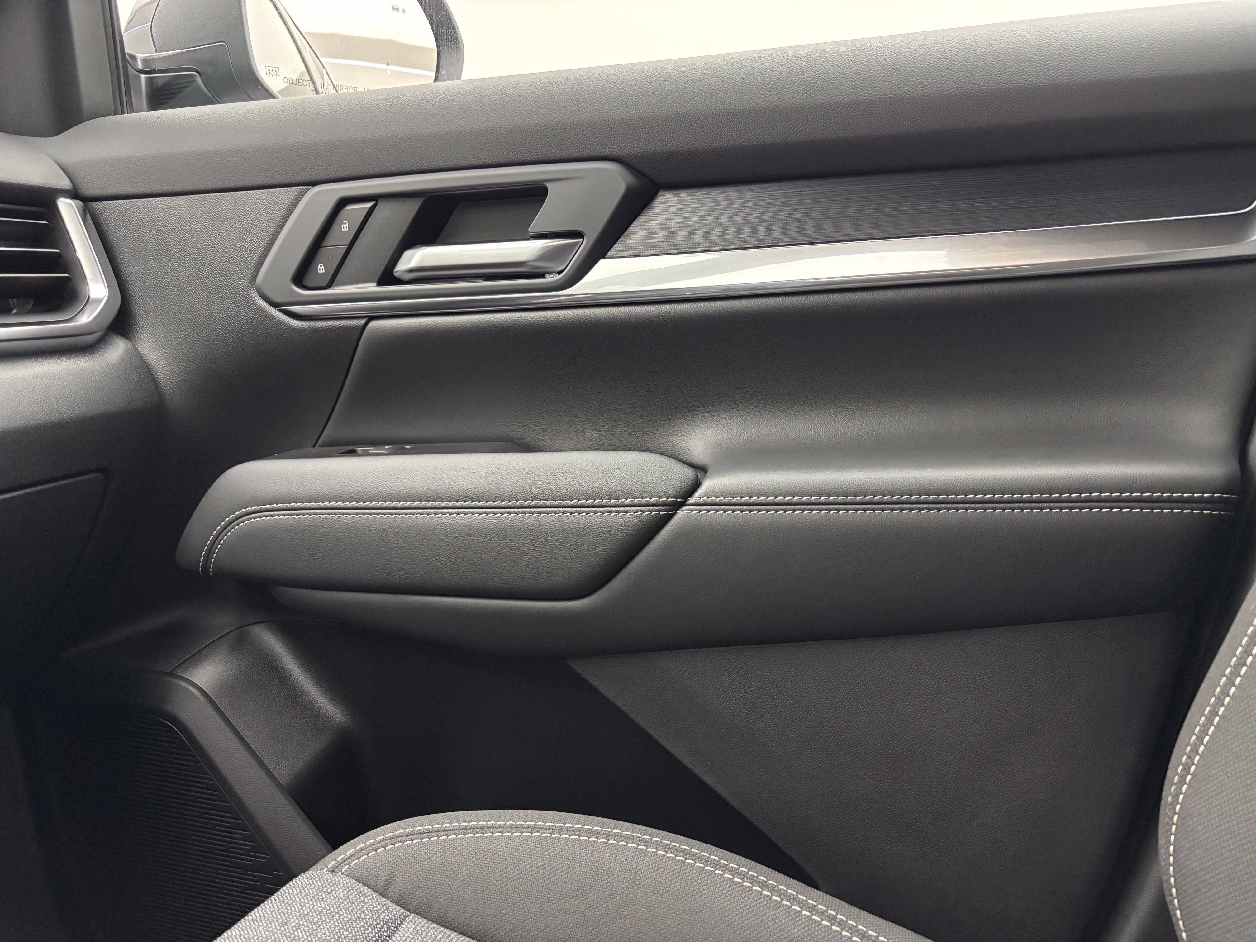 New 2027 GMC Terrain Elevation FWD image 37