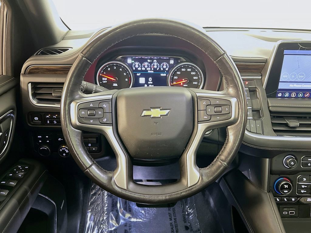 Used 2021 Chevrolet Suburban Premier w/ Premium Package AWD/4WD image 11