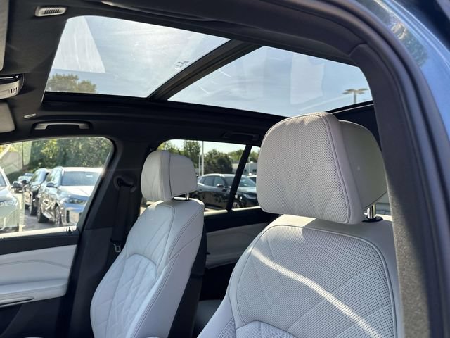 Certified 2024 BMW X5 xDrive50e w/ Climate Comfort Package AWD/4WD image 29