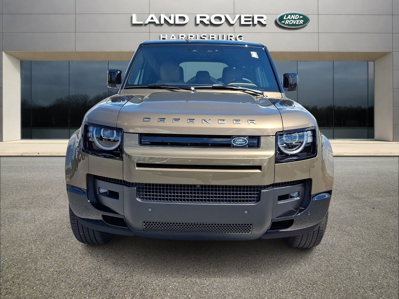 Used 2026 Land Rover Defender 110 X-Dynamic SE AWD/4WD image 2