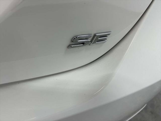 Certified 2020 Toyota Camry SE FWD image 10