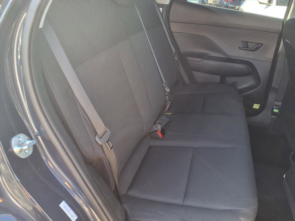 New 2026 Hyundai Kona SE image 9