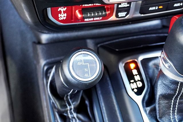 Used 2022 Jeep Wrangler Unlimited Rubicon w/ LED Lighting Group AWD/4WD image 35