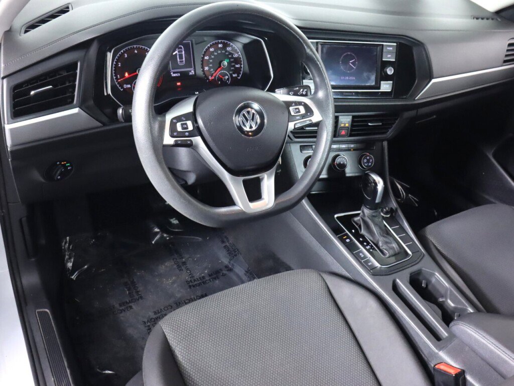 Used 2019 Volkswagen Jetta S image 9