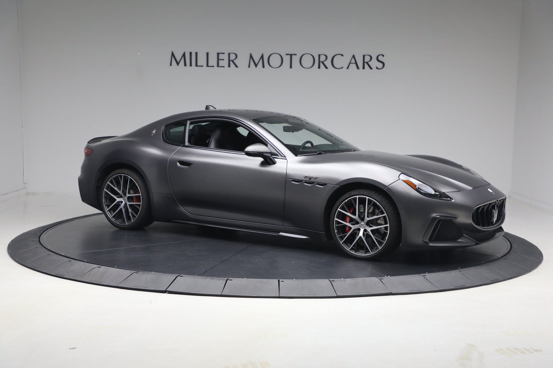 Certified 2024 Maserati GranTurismo Trofeo AWD/4WD image 10