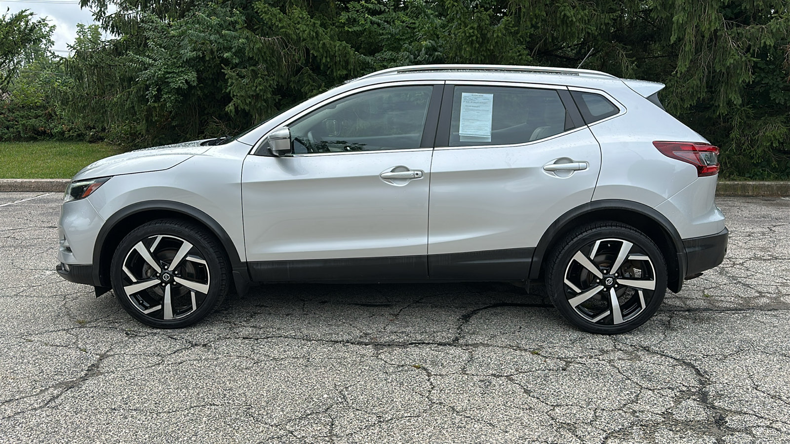 Used 2020 Nissan Rogue Sport SL w/ Premium Package AWD/4WD image 29