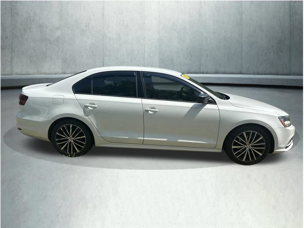 Used 2017 Volkswagen Jetta Sport FWD image 5