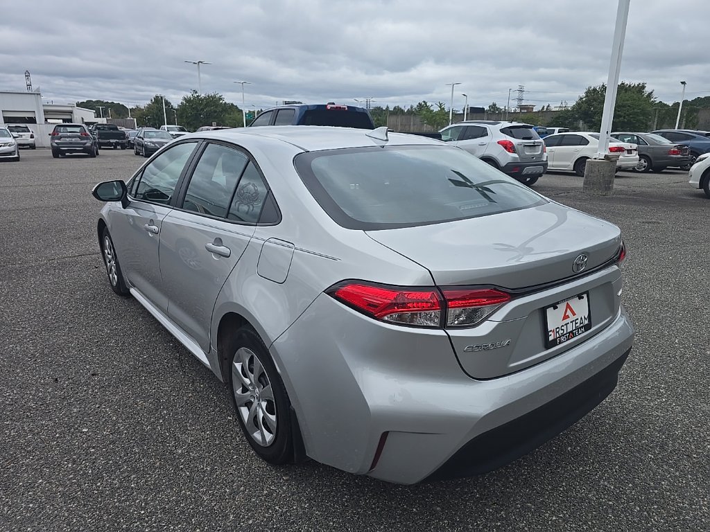 Used 2025 Toyota Corolla LE FWD image 7