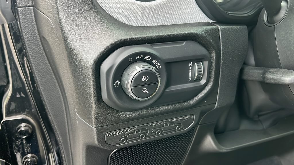 New 2026 Jeep Gladiator Sport AWD/4WD image 11
