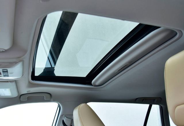 Used 2024 Toyota RAV4 XLE Premium image 11