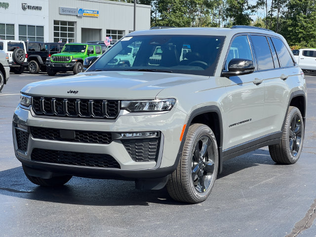 New 2027 Jeep Grand Cherokee Limited w/ Limited Altitude Package AWD/4WD image 43