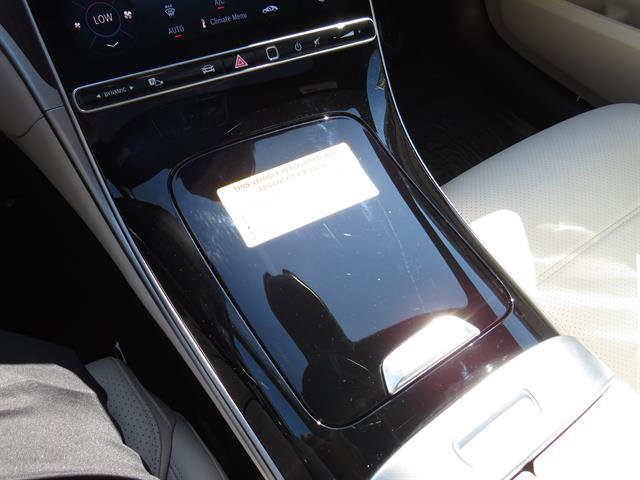 Used 2025 Mercedes-Benz C 300 4MATIC Sedan image 17