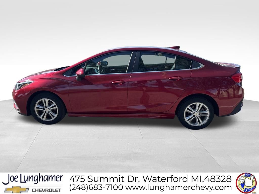 Used 2017 Chevrolet Cruze LT w/ Convenience Package FWD image 7