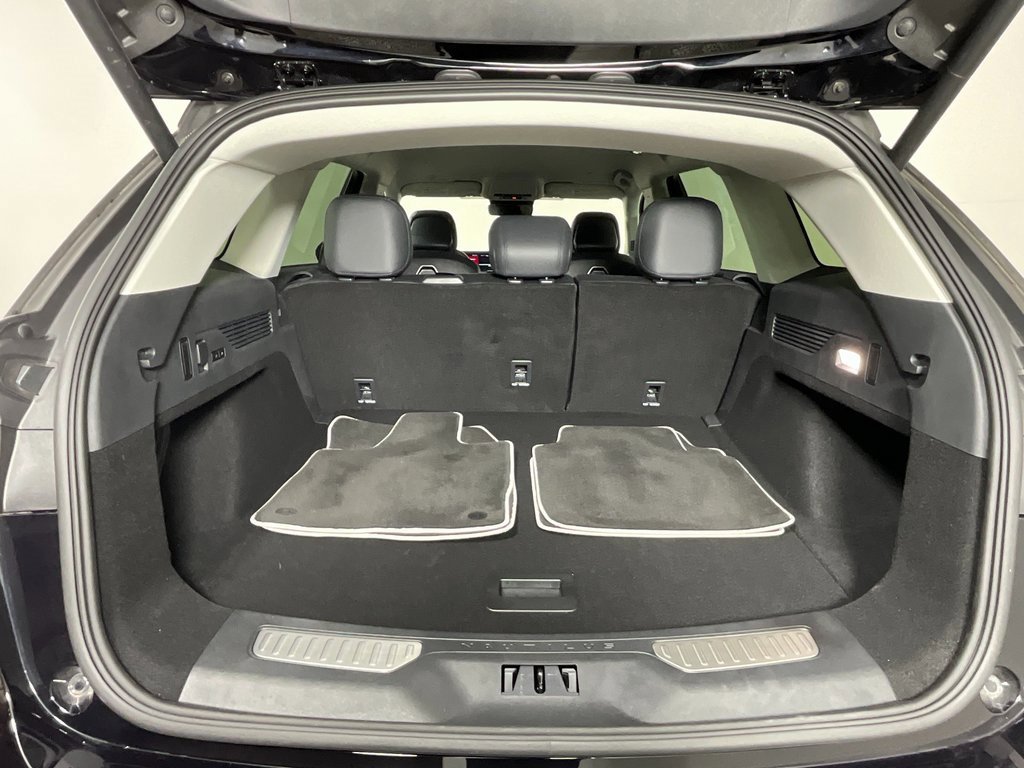 Used 2025 Lincoln Nautilus Premier image 27