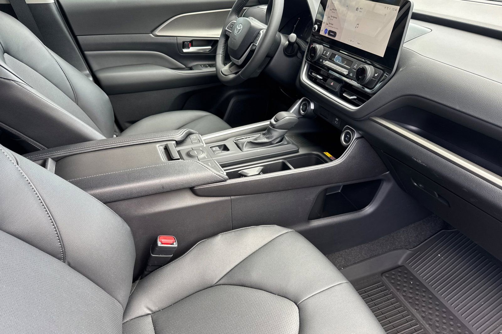 Used 2026 Toyota Grand Highlander XLE image 22