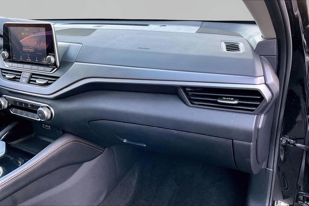 Used 2024 Nissan Altima 2.5 SR image 20
