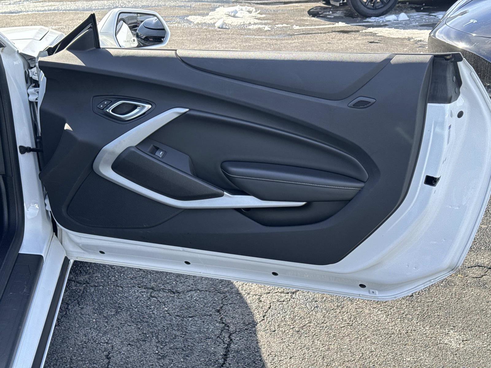 Used 2021 Chevrolet Camaro LT image 14