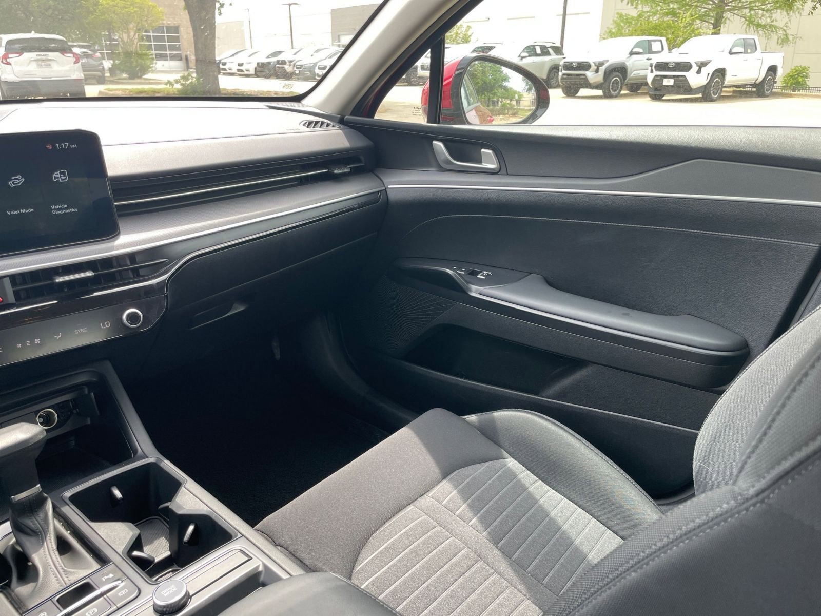 Used 2025 Kia K5 LXS image 38