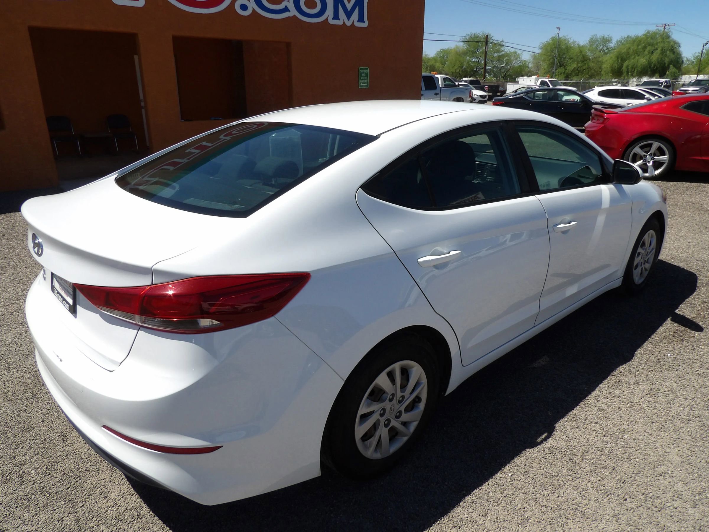 Used 2018 Hyundai Elantra SE FWD image 8