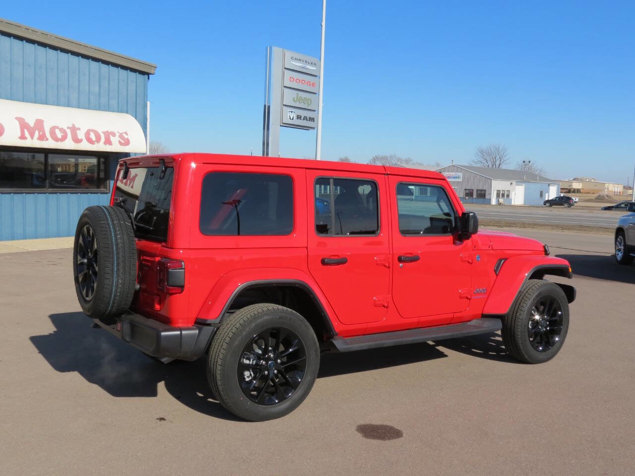 Used 2025 Jeep Wrangler Unlimited Sahara image 4