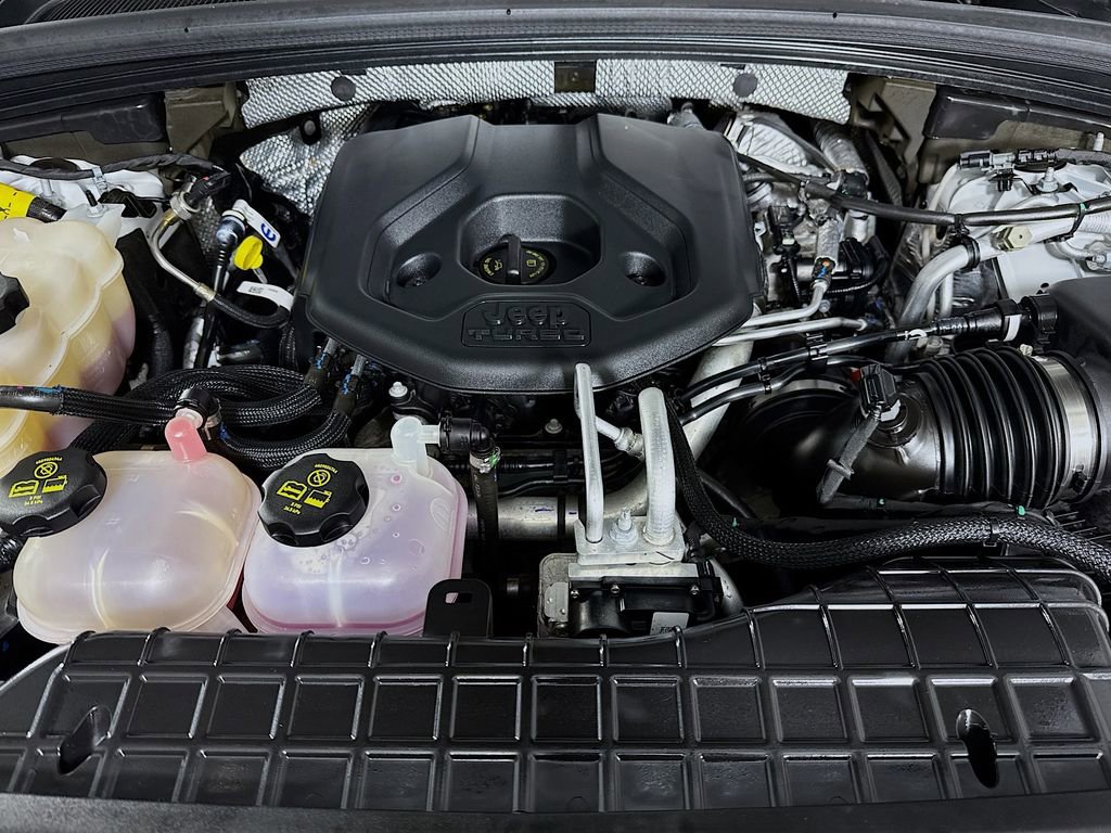 Used 2022 Jeep Grand Cherokee Limited 4xe image 34