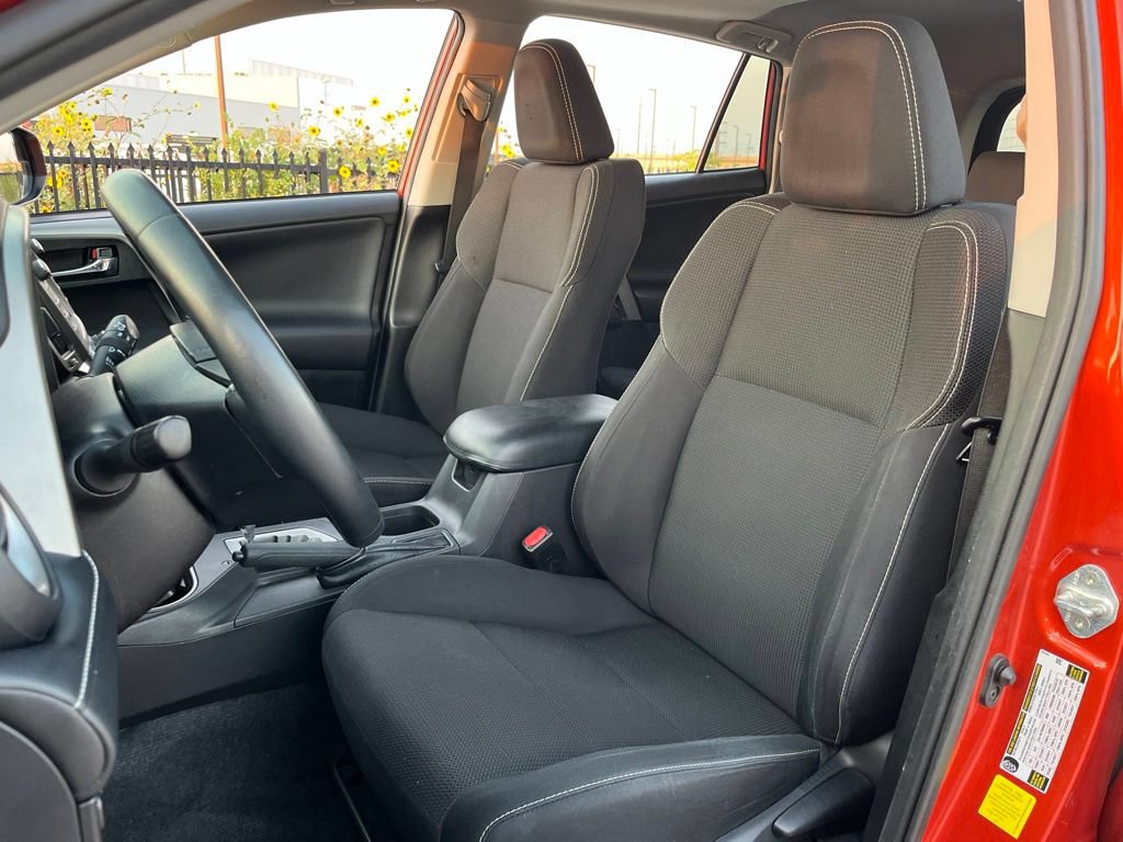 Used 2016 Toyota RAV4 XLE FWD image 25