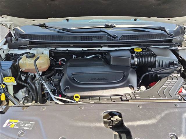Used 2021 Chrysler Pacifica Touring-L FWD image 22