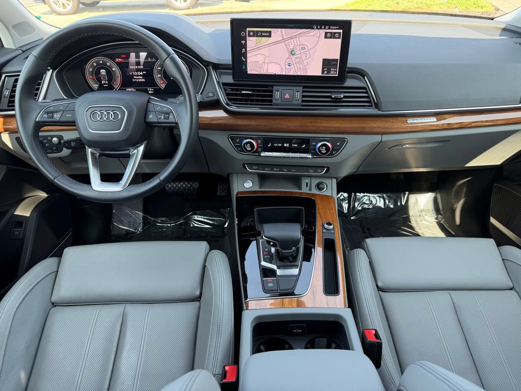 Certified 2023 Audi Q5 2.0T Prestige AWD/4WD image 2