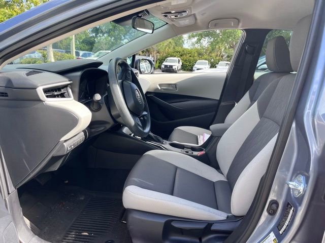 Used 2025 Toyota Corolla LE image 8