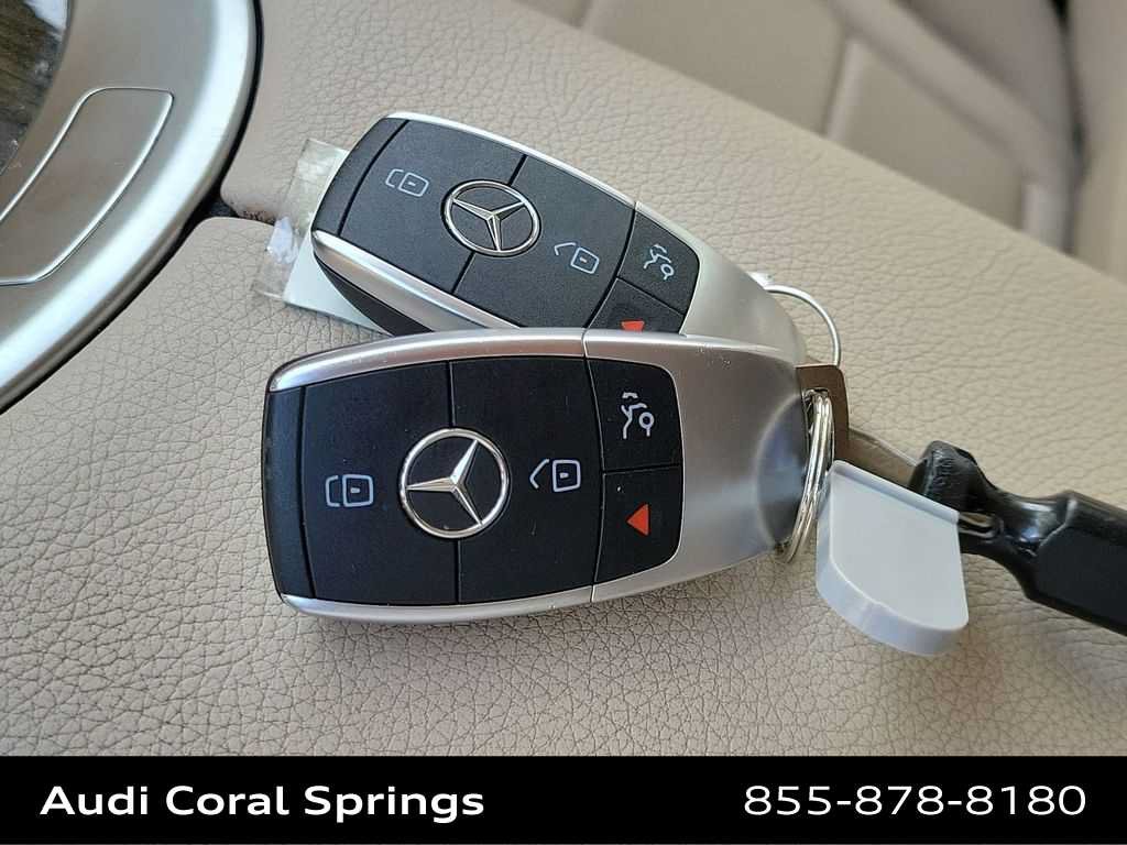 Used 2020 Mercedes-Benz GLC 300 image 20