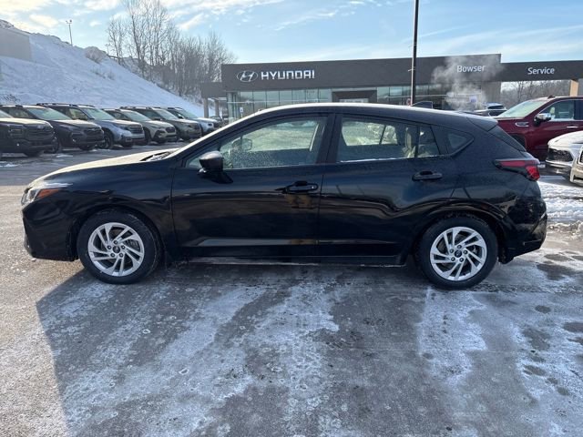 Used 2024 Subaru Impreza 2.0i image 2