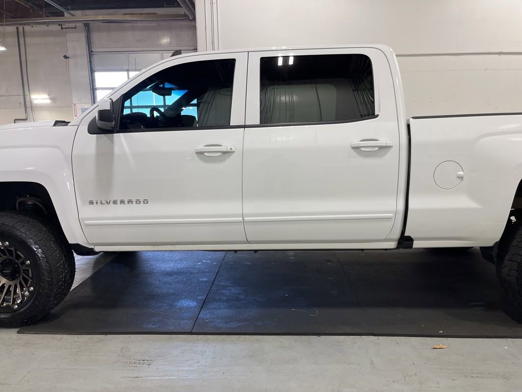 Certified 2018 Chevrolet Silverado 1500 LT w/ All Star Edition image 4