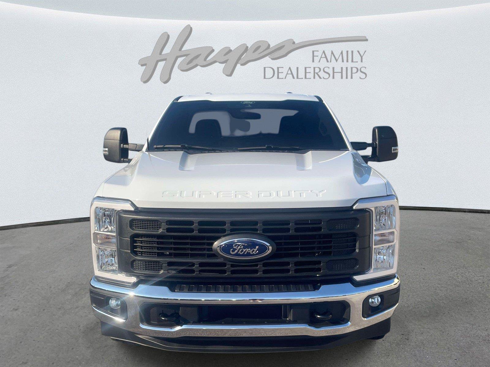 Used 2025 Ford F250 XL w/ XL Chrome Package RWD image 9