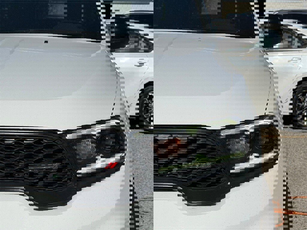 Used 2025 Dodge Durango GT image 3