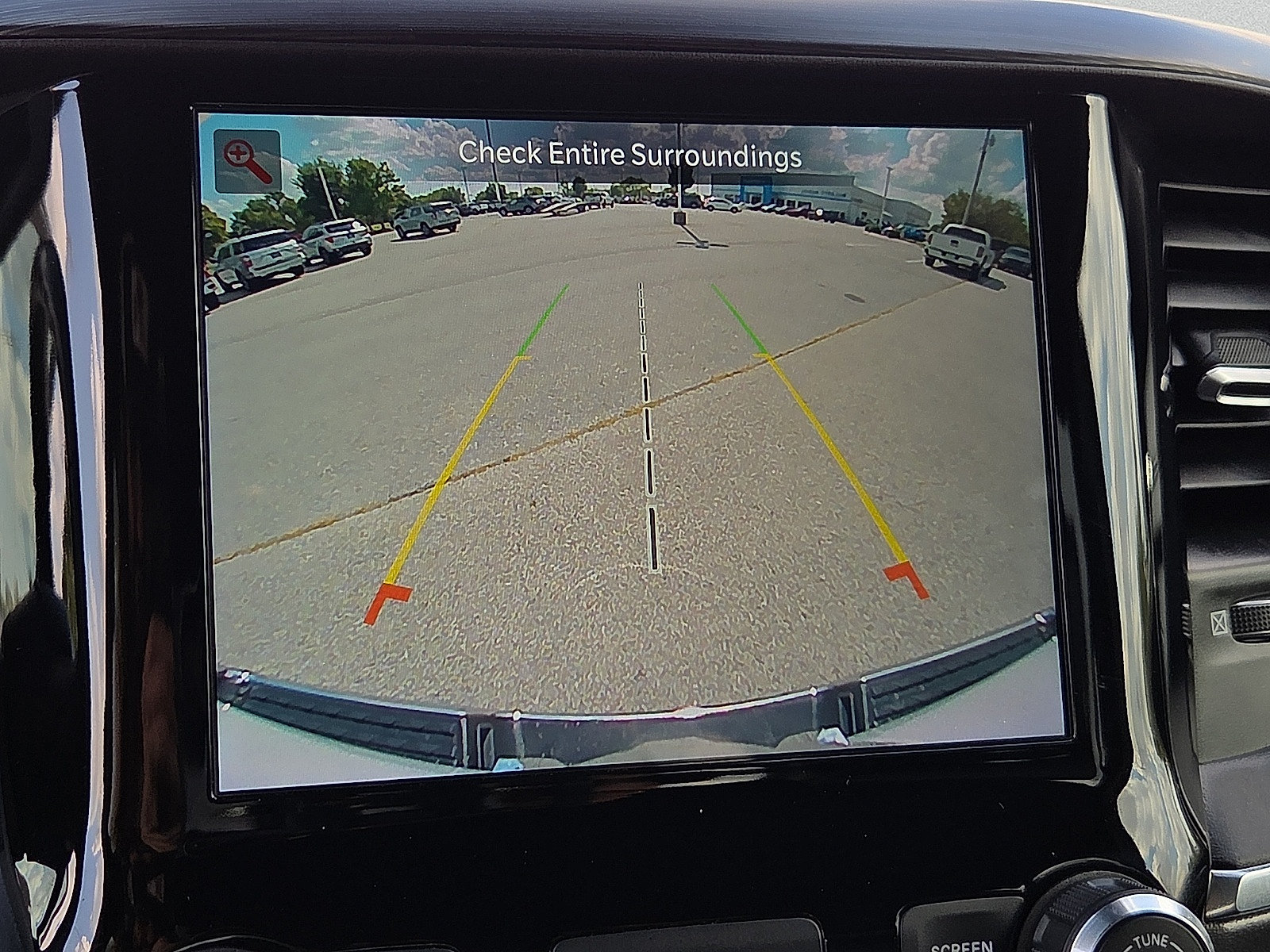 Used 2024 RAM 1500 Laramie AWD/4WD image 16