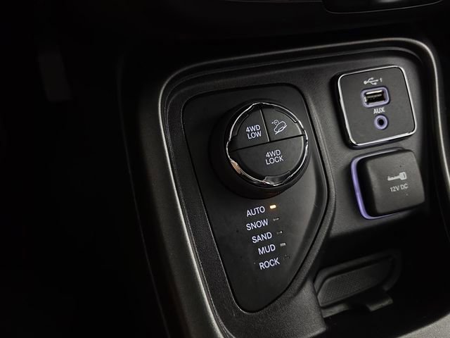 Used 2021 Jeep Compass Trailhawk image 17