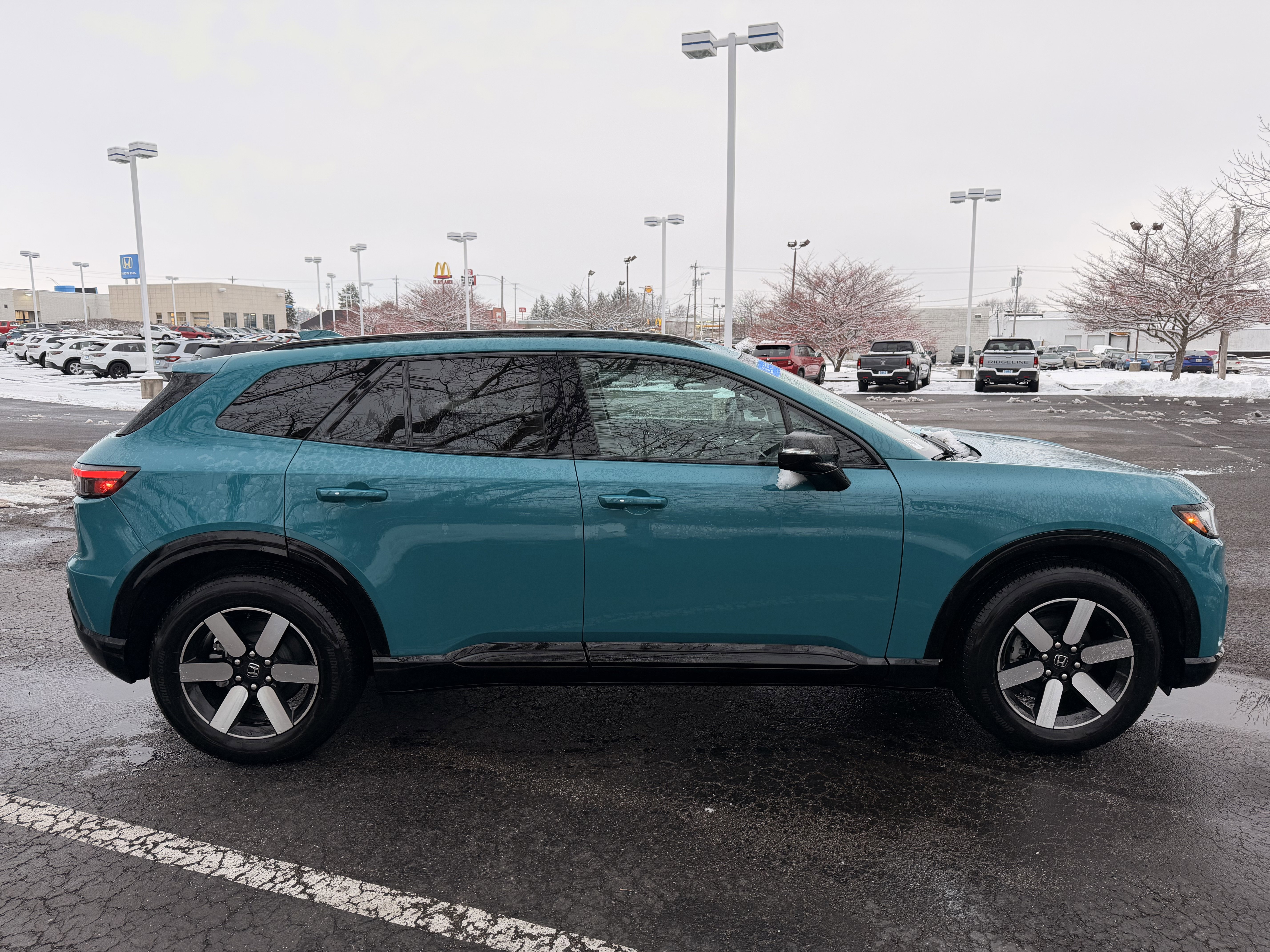 Used 2024 Honda Prologue Touring image 2