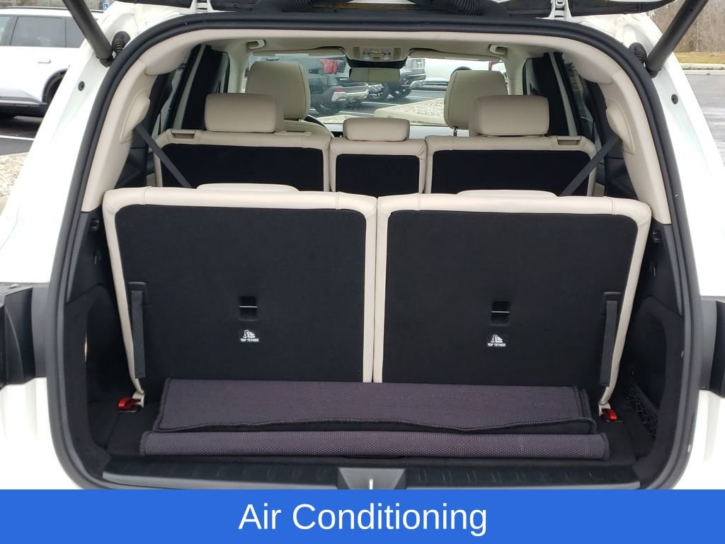 Used 2022 Mercedes-Benz GLB 250 4MATIC image 8