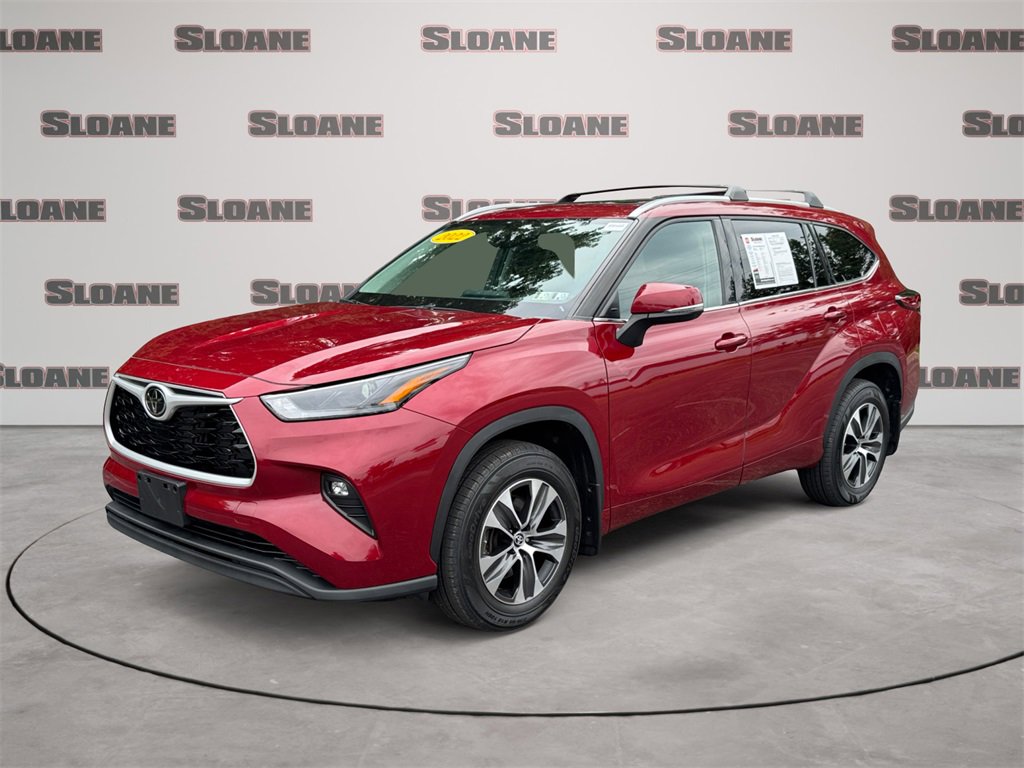 Used 2022 Toyota Highlander XLE