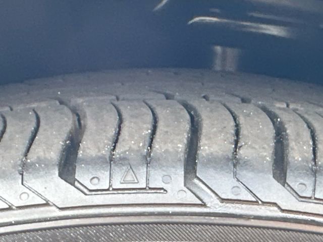 Used 2024 MAZDA MAZDA3 s image 32